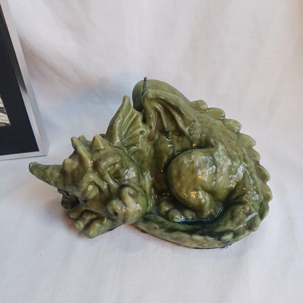 Vintage Green Dragon Candle Wax Sleeping Puff